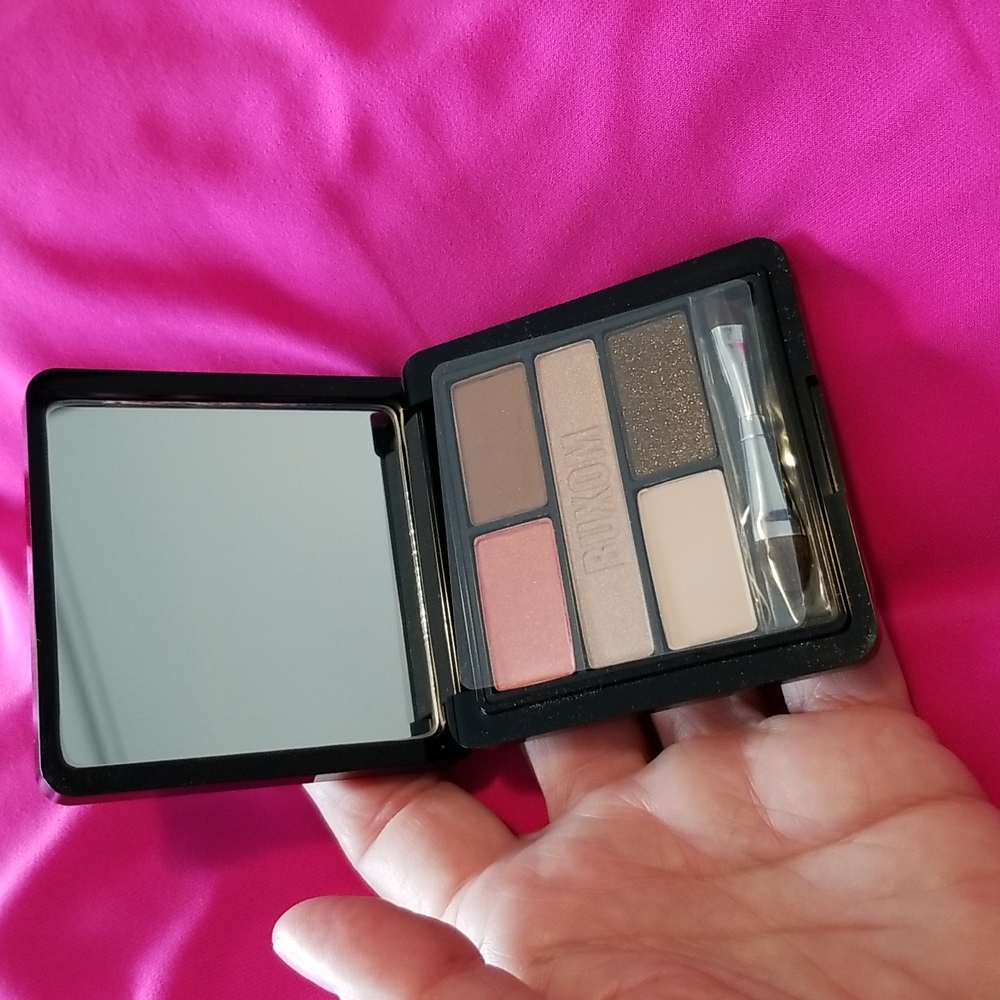 Buxom eyeshadow palette